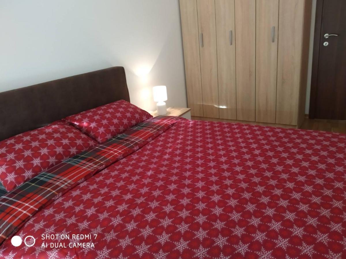 Aga Apartman Podgorica Exterior foto