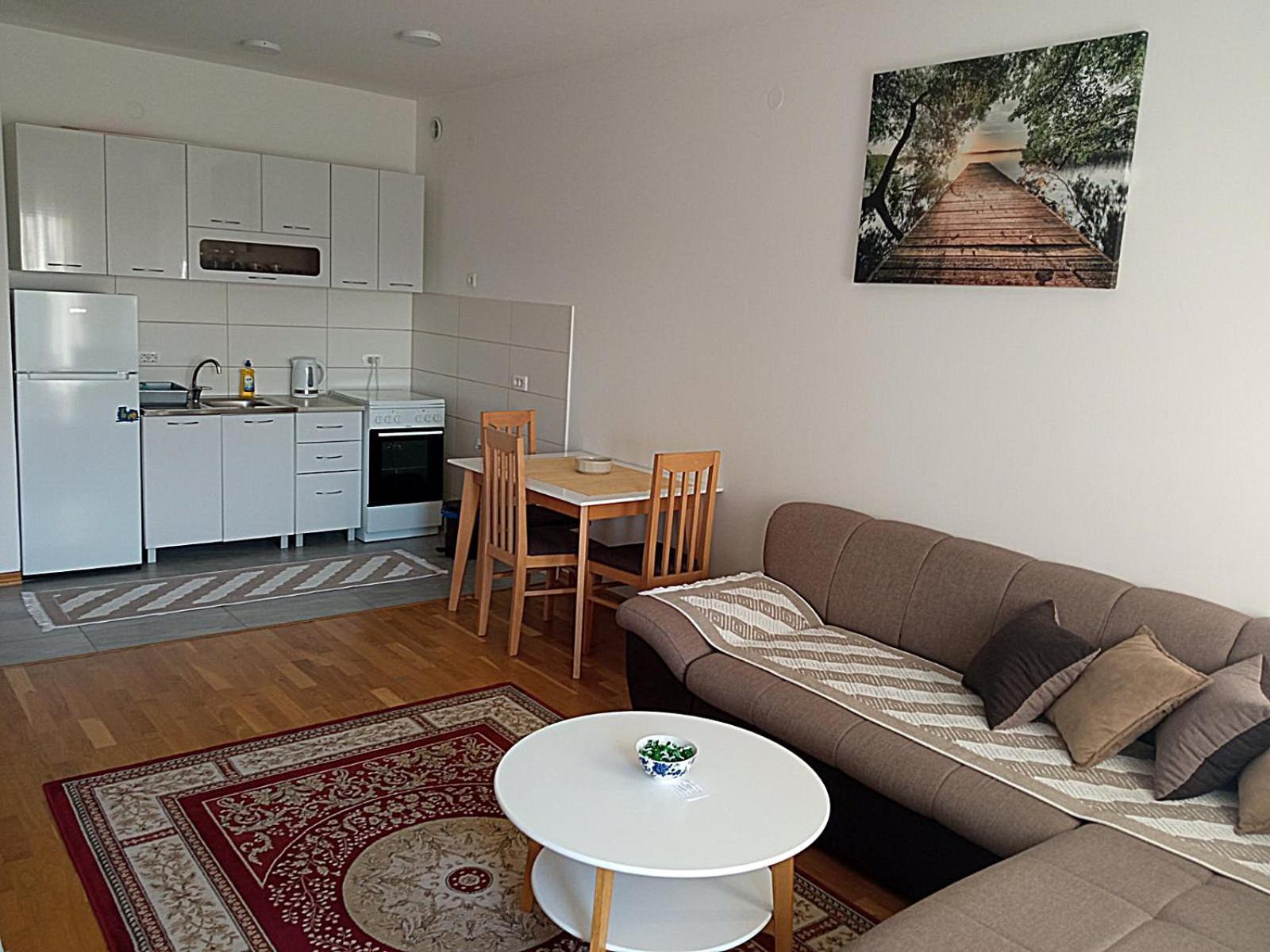 Aga Apartman Podgorica Exterior foto